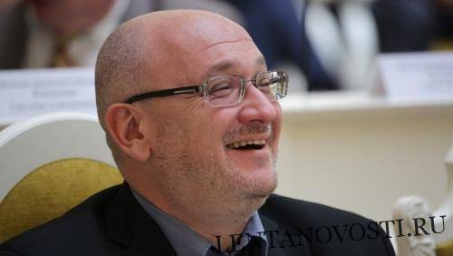 Максим Резник - Андрей Анохин - Хайпожор Резник набросился на Олега Смакотина с нецензурной руганью - lentanovosti.ru - Санкт-Петербург
