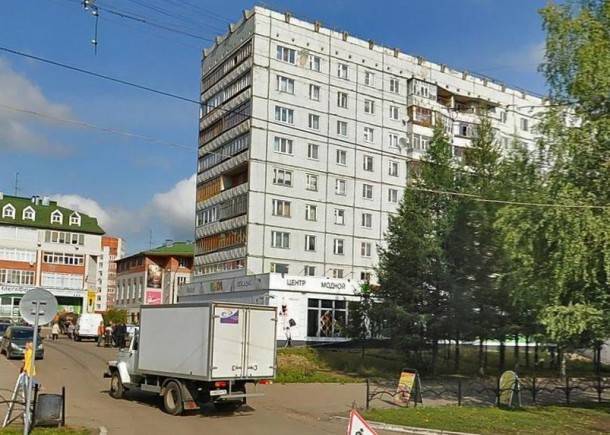 В центре Сыктывкара пожарные тушили подъезд дома - bnkomi.ru - респ. Коми