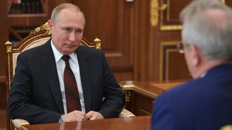 Владимир Путин - Дмитрий Смирнов - Путин пообещал помочь жителям Иркутской области, выслушав их жалобы - polit.info - Россия - Иркутская обл. - Новосибирск - Тулун