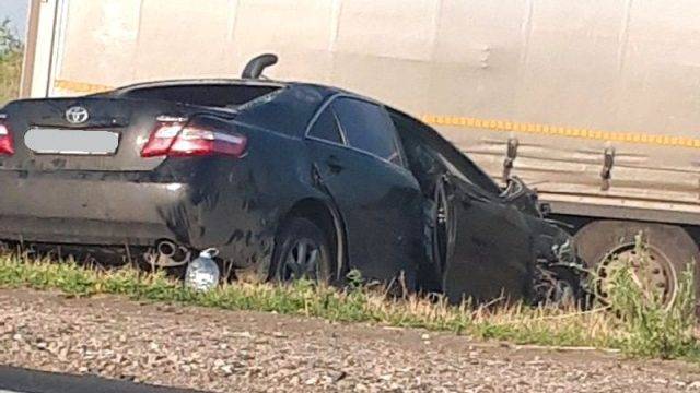 Под Сызранью столкнулись 3 грузовика и легковушка: Два человека в больнице | РИА «7 новостей» - 7info.ru - Самарская обл.
