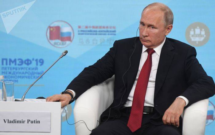 Владимир Путин - Илья Питалев - Юлий Скрипаль - Сергей Скрипаль - Оливер Стоун - "Он же шпион, он все время прячется": Путин не знает, где Скрипаль - ru.armeniasputnik.am - Москва - Россия - Лондон