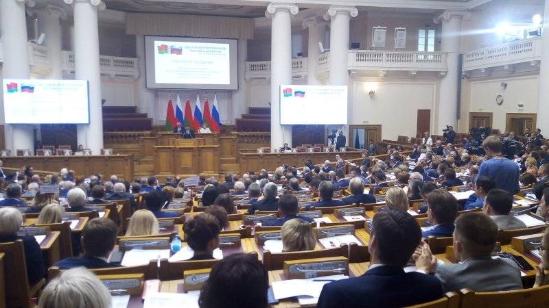 Александр Беглов - Беглов - Беглов гордится, что Форум регионов РФ и РБ проходит в Петербурге - polit.info - Россия - Санкт-Петербург - Белоруссия - Минск - Петербург - Минск