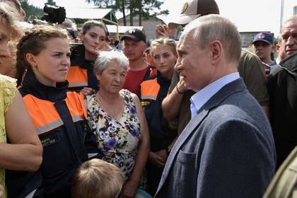 Владимир Путин - Путин пообещал мальчику из Тулуна игрушечный Mercedes - lenta.ru - Россия - Иркутская обл.