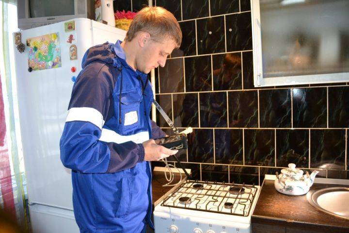 Как распознать массово орудующих в Воронеже лжегазовиков - Новости Воронежа - moe-online.ru - Воронеж