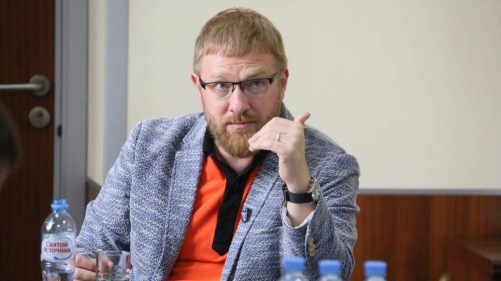 Чак Шумер - Александр Малькевич - Павел Дуров - Почему FaceApp оказался под запретом в Германии - riafan.ru - Россия - США - Вашингтон - Германия