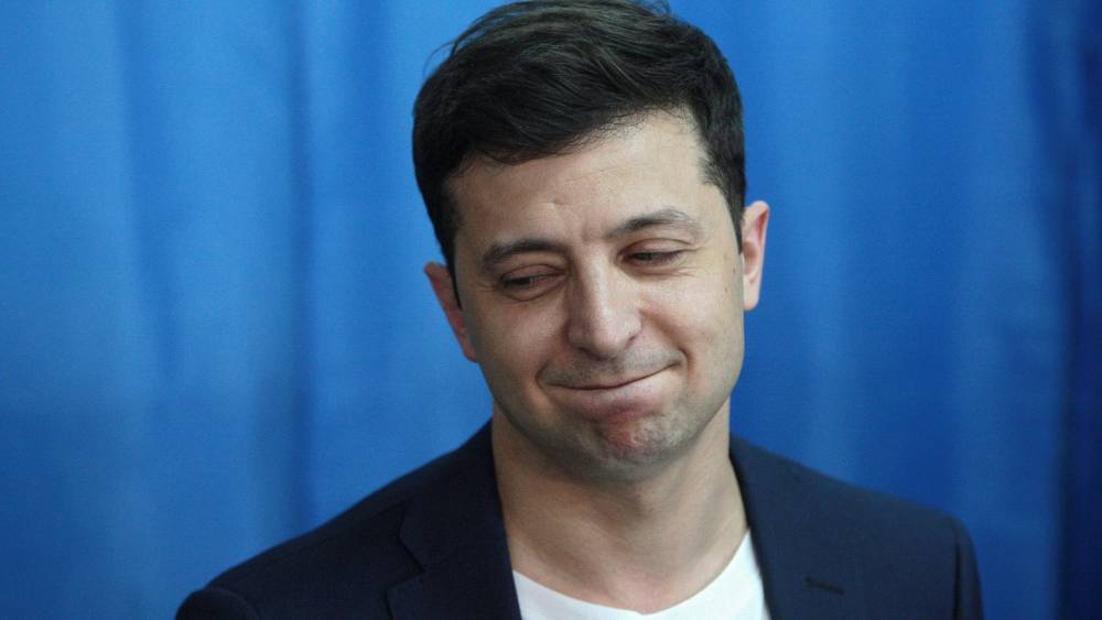 Владимир Зеленский - Владимир Омелян - Министр Украины назвал «цирком» указ Зеленского о качестве дорог - politexpert.net - Россия - Украина