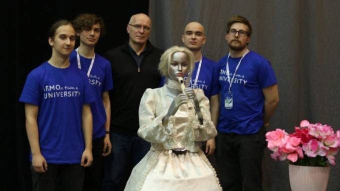 Петербургские студенты ИТМО создали робота-флейтистку и взяли серебро на соревнованиях в Сиднее - piter.tv - Россия - Санкт-Петербург