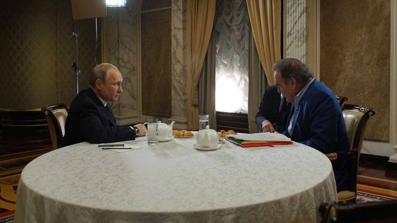Владимир Путин - Виктор Медведчук - Оливер Стоун - Режиссер Стоун предложил Путину стать крестным отцом его дочери - polit.info - Россия - США - Украина