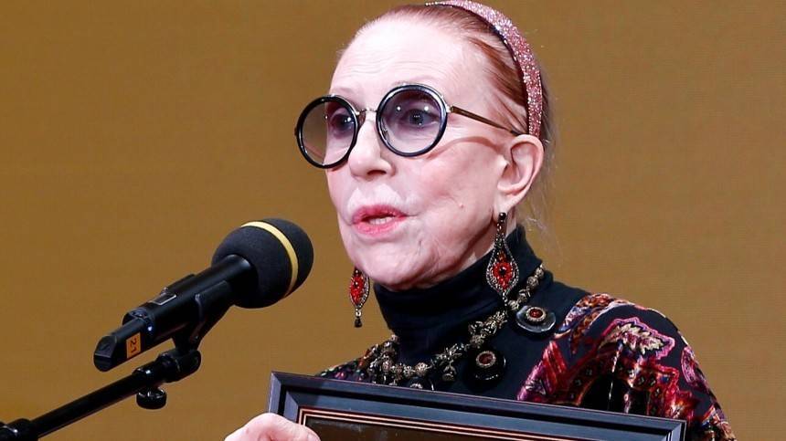 Глеб Панфилов - Инна Чурикова - Инна Чурикова находится в реанимации после падения со сцены - 5-tv.ru