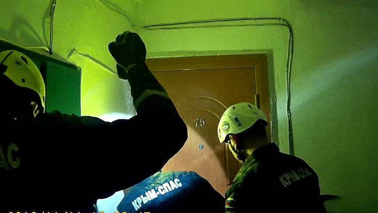 Захлопнутая дверь, включенный газ: в Крыму сотрудники МЧС спасли малыша - crimea.ria.ru - Крым - Симферополь