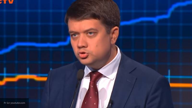 Владимир Зеленский - Владимир Путин - Дмитрий Разумков - Лидер политической партии "Слуга народа" рассказал о позиции Зеленского по Донбассу - nation-news.ru - Россия - Украина - Париж - Рим