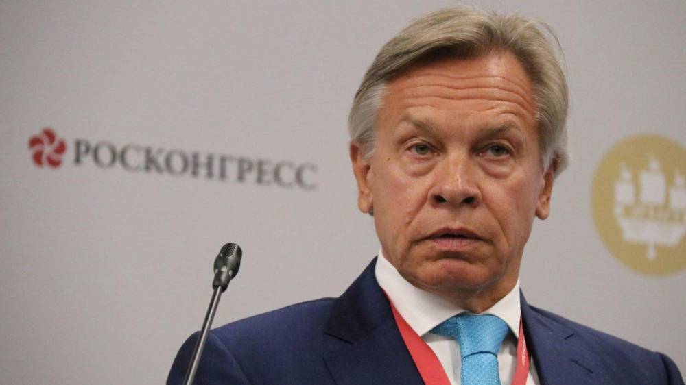 Владимир Зеленский - Алексей Пушков - Владимир Омелян - Пушков оценил слова Омеляна, назвавшего «цирком» указ Зеленского о качестве дорог - riafan.ru - Москва - Украина - Киев