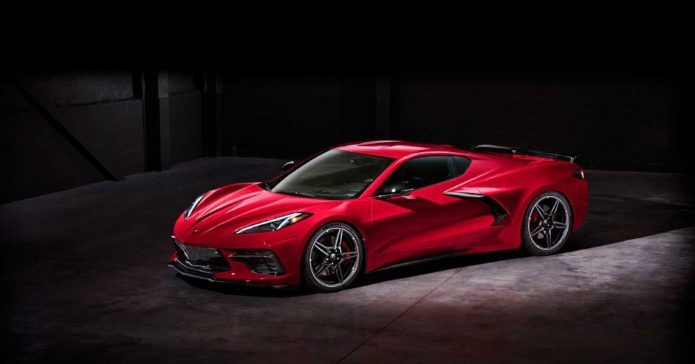 Chevrolet Corvette впервые стал среднемоторным - popmech.ru - США