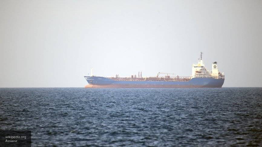 Иран намерен допросить экипаж британского танкера, задержанного в Ормузском проливе - newinform.com - Россия - Англия - Организация - Iran