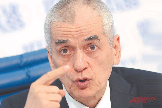 Геннадий Онищенко - Онищенко пригрозил судом людям, предложившим не считать пиво алкоголем - aif.ru - Россия