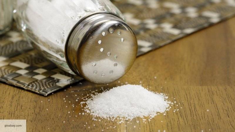 Александр Дубинин - Ученые рассказали, сколько необходимо есть соли, чтобы не умереть от инсульта - politros.com