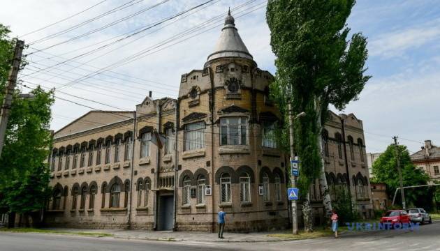 Стройка в кредит и мода на бесплатную медицину. История первого запорожского роддома - ukrinform.ru - Швейцария - Симферополь - Харьков - Запорожье - Александровск - Запорожье