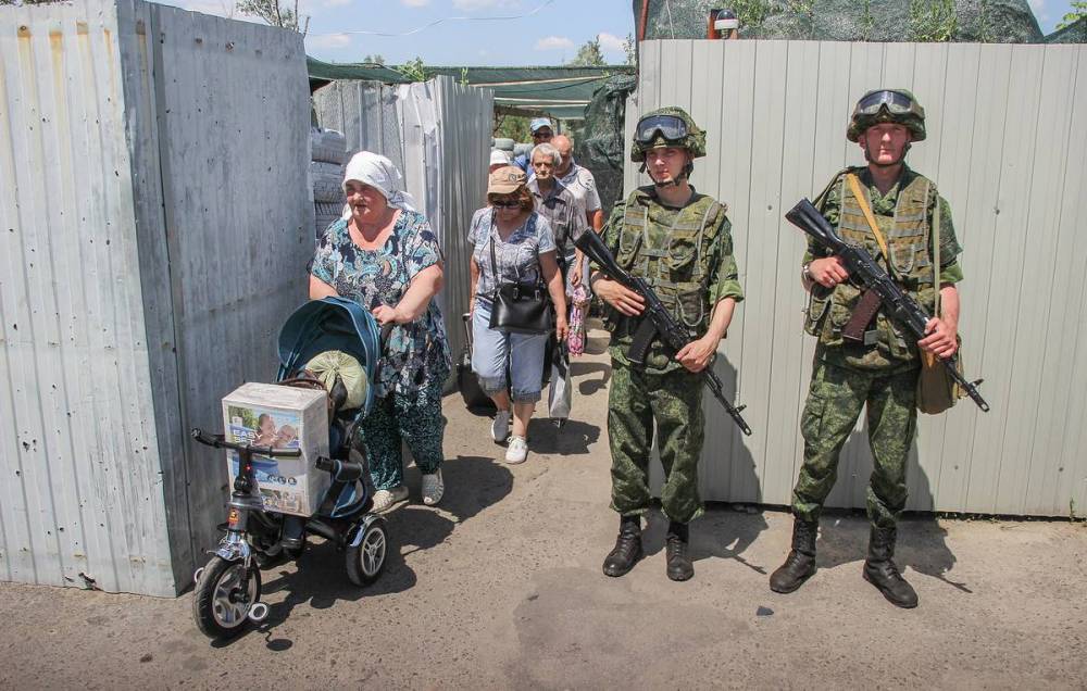 В ЛНР назвали провокацией со стороны Украины обстрел Первомайска накануне нового перемирия - tass.ru - Украина - Киев - Минск - ЛНР - Луганск - Первомайск