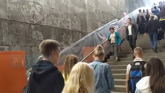 Петербуржцы возмутились состоянием станции метро "Беговая" - piter.tv - Санкт-Петербург
