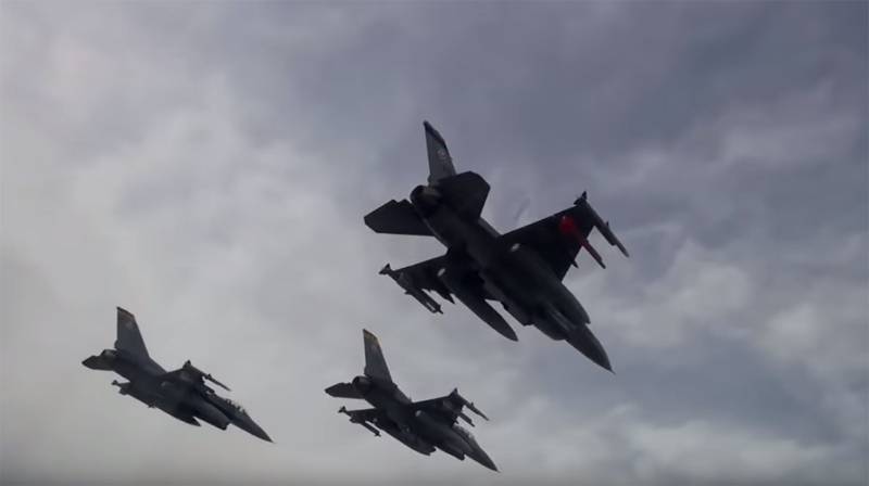 Крылья без контракта: Индийская TATA будет производить крылья для F-16 - topwar.ru - США - Индия