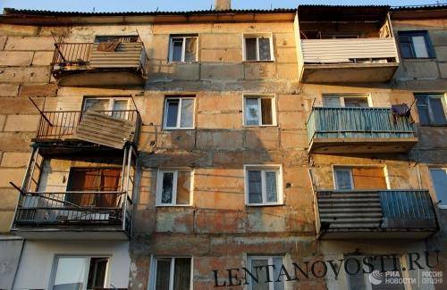 Силовики открыли огонь по жилым домам в ЛНР - lentanovosti.ru - ДНР - Минск - ЛНР - Первомайск