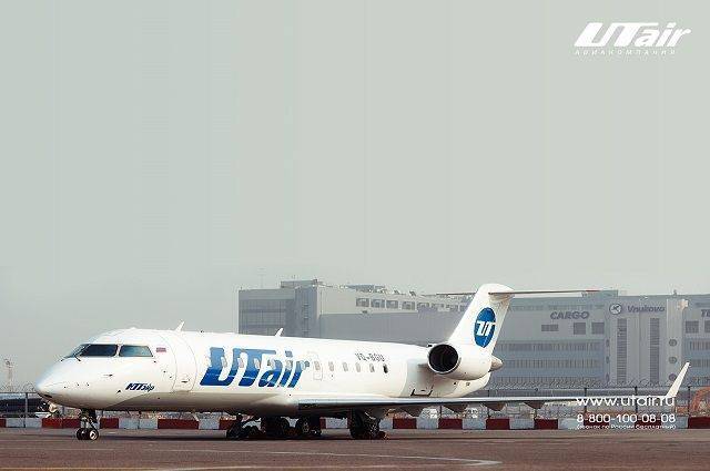 Самолет авиакомпании Utair совершил вынужденную посадку в Екатеринбурге - aif.ru - Москва - Екатеринбург - Берлин - Литва - Самара - Сургут