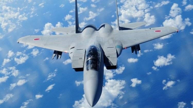 Истребитель F-15 аварийно сел в Польше - polit.info - Польша