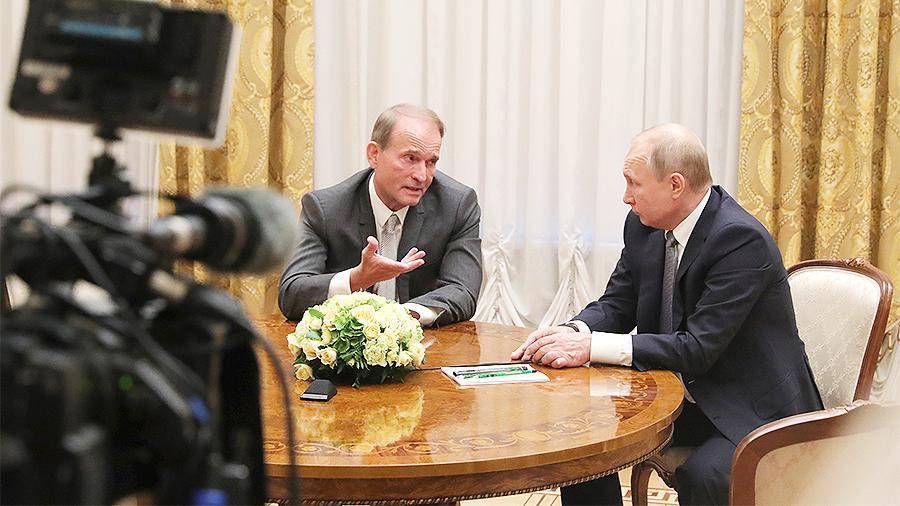 Владимир Путин - Виктор Медведчук - Оливер Стоун - Путин прокомментировал план Медведчука по Донбассу - iz.ru - Россия - Украина - Киев - ДНР - ЛНР