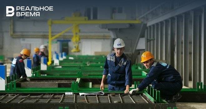 Олег Тихонов - Половина россиян получает меньше 35 тысяч рублей - realnoevremya.ru