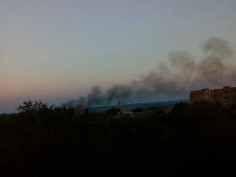 Опубликовано видео обстрела Донбасса украинскими военными - news.ru - Украина - ЛНР - Первомайск - Донбасс