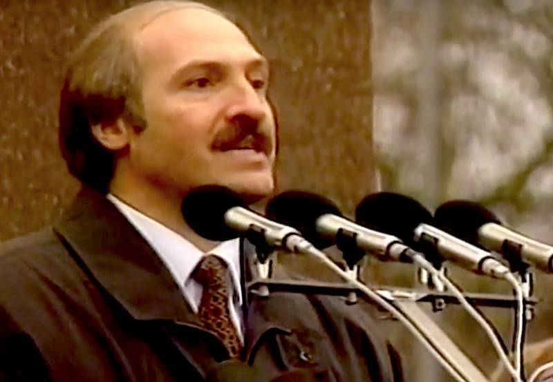 Александр Лукашенко - 25 лет назад Александр Лукашенко стал президентом Белоруссии - topwar.ru - Россия - Белоруссия - Таможенный Союз
