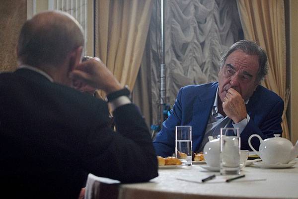 Владимир Путин - Виктор Медведчук - Оливер Стоун - Оливер Стоун обратился к Путину с просьбой стать крестным его дочери - trud.ru - Россия - США - Украина