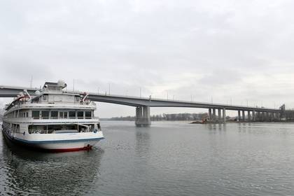 Украинский моряк после пятидневного запоя прыгнул в российскую реку - lenta.ru - Россия - Украина - Ленинградская обл. - Эстония - Ростовская обл.
