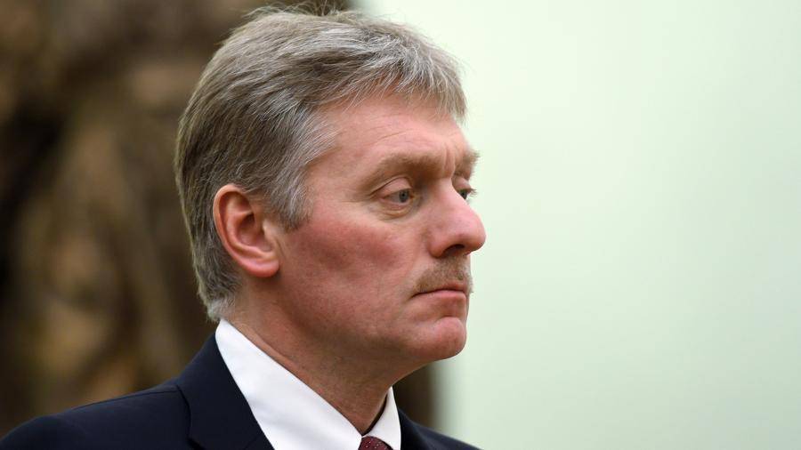 Владимир Путин - Дмитрий Песков - Тереза Мэй - Песков призвал Мэй не противопоставлять разные системы ценностей - iz.ru - Россия - Англия - Германия - Франция