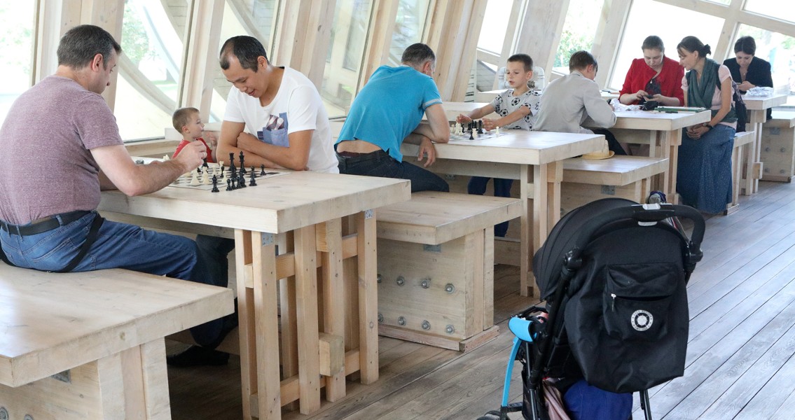 Льюис Кэрролл - День шахмат на ВДНХ посетили 60 тысяч человек - m24.ru - Москва - Россия - Москва