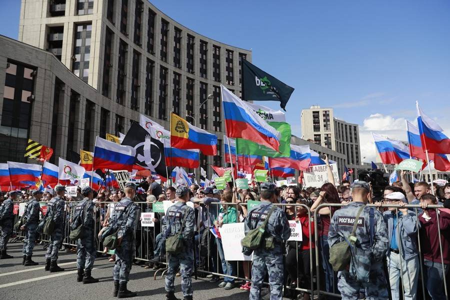 В МВД опровергли затруднения в допуске людей на митинг в центре Москвы - m24.ru - Москва