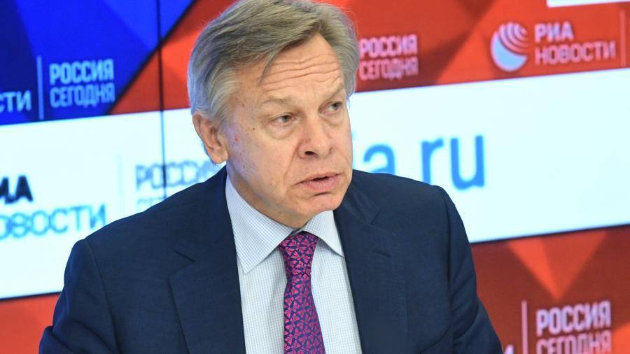 Петр Порошенко - Алексей Пушков - Олег Морозов - Пушков назвал СМИ Британии «спецами по фейк ньюз» из-за статьи о танкере - iz.ru - Москва - Россия - США - Сирия - Украина - Англия - Лондон - Иран - Гибралтар - Тегеран - Панама - Бендер-Аббас