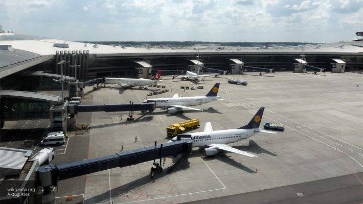 Пассажирский Boeing срочно сел во «Внуково» из-за сработавшей сигнализации о возгорании - newinform.com - Москва - Берлин - Прага