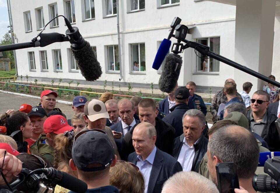 Владимир Путин - Виталий Мутко - Сергей Левченко - Дмитрий Родионов - Противники Иркутского губернатора-коммуниста выдают желаемое за действительное - politnavigator.net - Москва - Иркутская обл. - Крым