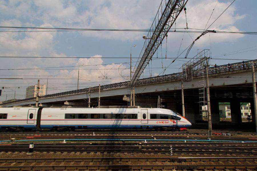 "Сапсаны" между Москвой и Петербургом задерживаются - m24.ru - Москва - Санкт-Петербург