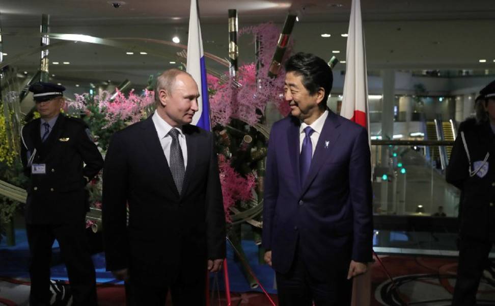 Владимир Путин - Синдзо Абэ - Абэ рассчитывает заключить мирный договор с Россией до 2021 года - m24.ru - Москва - Россия - Токио - Япония