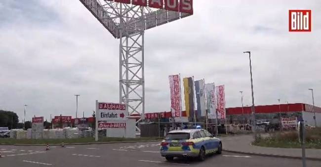 В Германии самолет упал на магазин, погибли трое — Происшествия, Новости Европы - eadaily.com - респ. Чечня