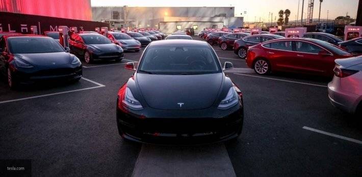Илон Маск - Илон Маск - В 2020 году Tesla начнет тестирование гиперкара, оснащенного ракетными двигателями - newinform.com