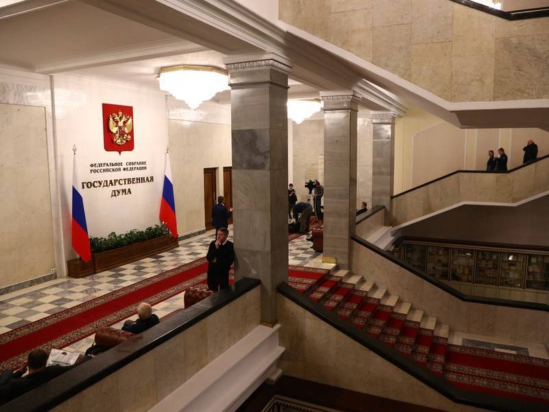 Анатолий Аксаков - Дума хочет ограничить вложения в краудфандинговые проекты до 600 тыс. в год - news.ru - Россия - Россияне
