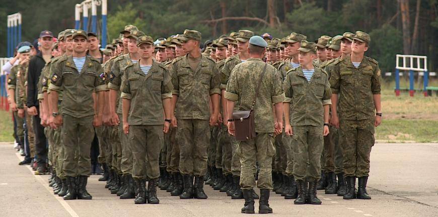 Более 500 абитуриентов скоро станут курсантами рязанского училища ВДВ | РИА «7 новостей» - 7info.ru - Рязань