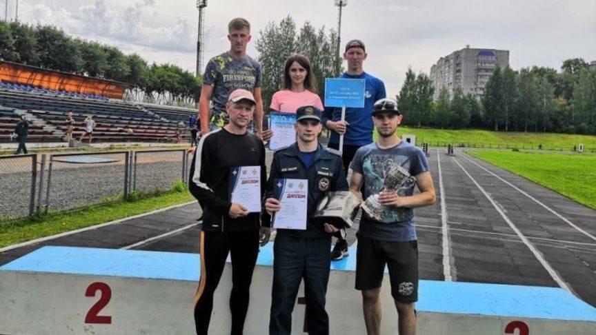 Пожарный спецназ стал чемпионом - 1istochnik.ru - Россия - Санкт-Петербург - Кировская обл.