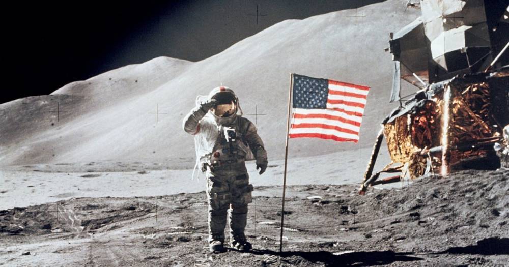 Дональд Трамп - Майкл Пенс - NASA поселит американских астронавтов на&nbsp;Луне - popmech.ru - США