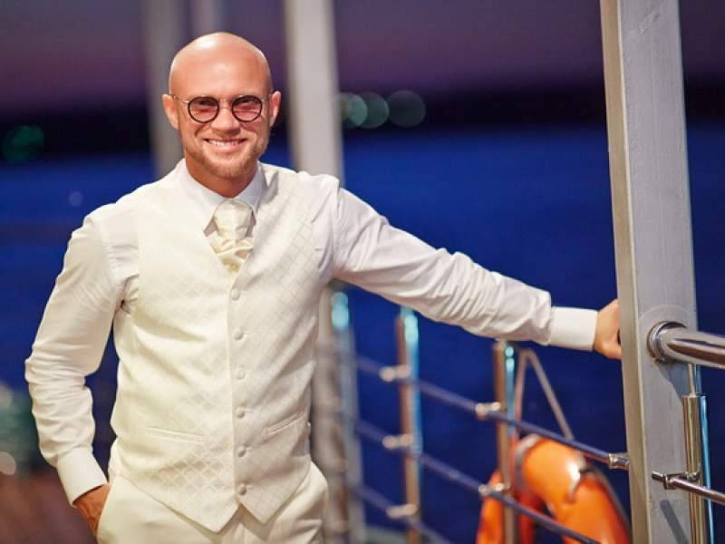 Дмитрий Хрусталев - Дмитрий Хрусталев тайно женился - dayonline.ru - Норвегия - Киев - Италия - Австралия - Испания - Шри Ланка