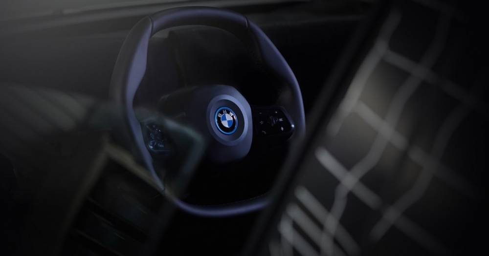 BMW сделала новый руль многоугольным - popmech.ru