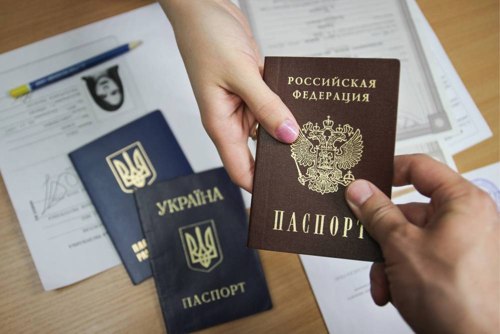 Владимир Путин - Киев введет санкции против жителей Донбасса, получивших российские паспорта | Новороссия - novorosinform.org - Москва - Россия - Украина - Киев - ДНР - Ростовская обл. - ЛНР - Донбасс
